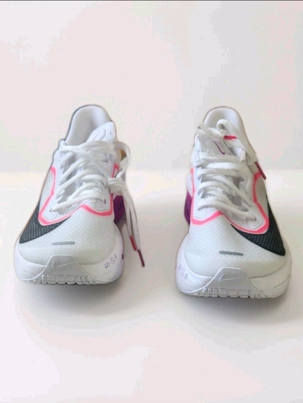 Brand New Women's Size 7 - Nike Zoom Fly 6 Vivid Grape Hyper Pink - Picture 2 of 7